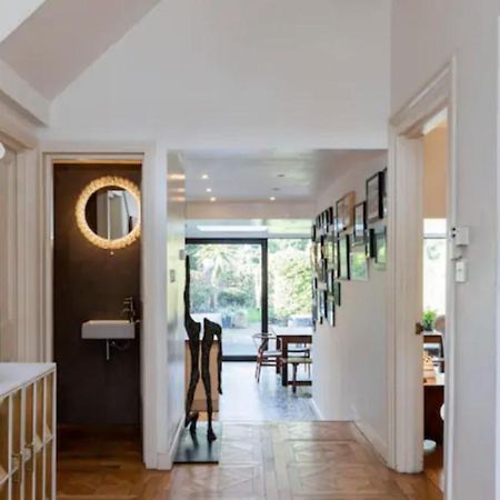 Stunning 5 Bed House With Private Garden Villa London Bagian luar foto